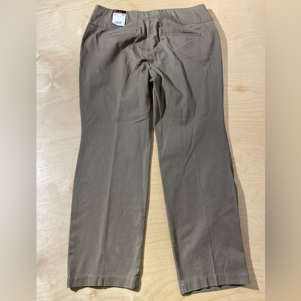 Lee Plus Slim Fit Slim Leg Mis Rise Pants 18W (NQ) - Picture 11 of 11
